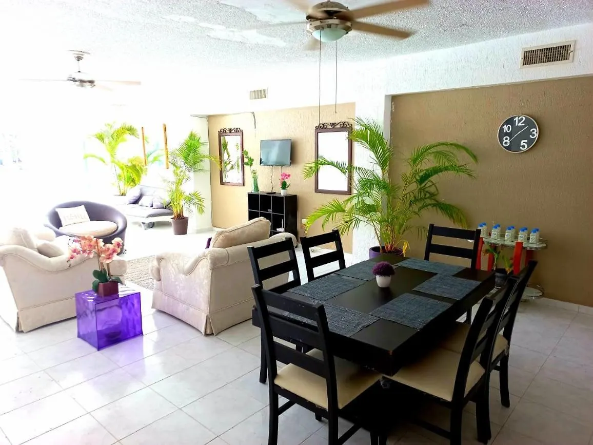 Casa Zen Para 20 Personas 5 Habitaciones En El Centro De Канкун 0*,  Мексика