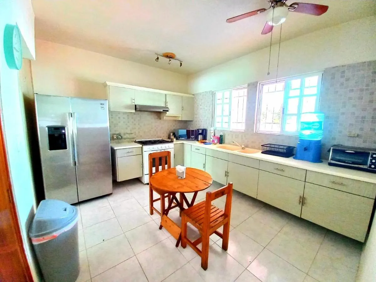 Casa Zen Para 20 Personas 5 Habitaciones En El Centro De Канкун 0*,  Мексика